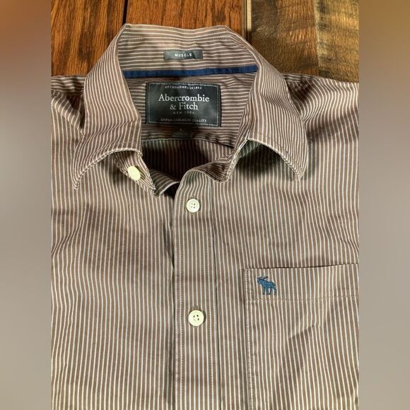 Men’s Muscle Fit Abercrombie & Fitch Brown Stripped Shirt, size Large - Picture 3 of 4